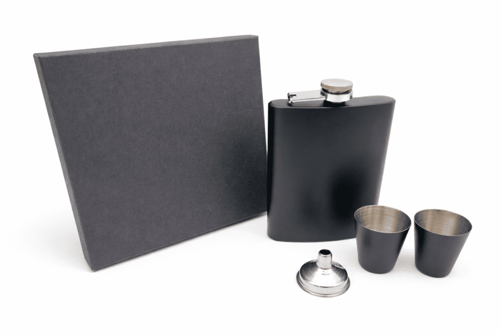 8ozHipFlaskSet16 Laser Engraving : 8oz Matte Black Hip Flask Set (with option for us to engrave)