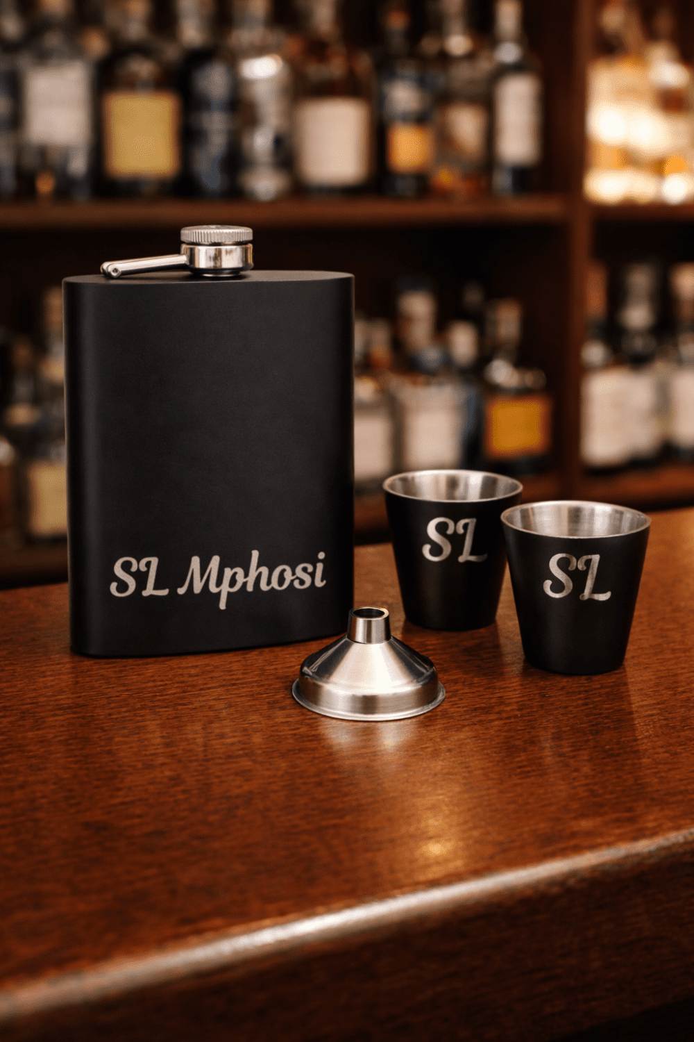 8ozHipFlaskSet6 Laser Engraving : 8oz Matte Black Hip Flask Set (with option for us to engrave)