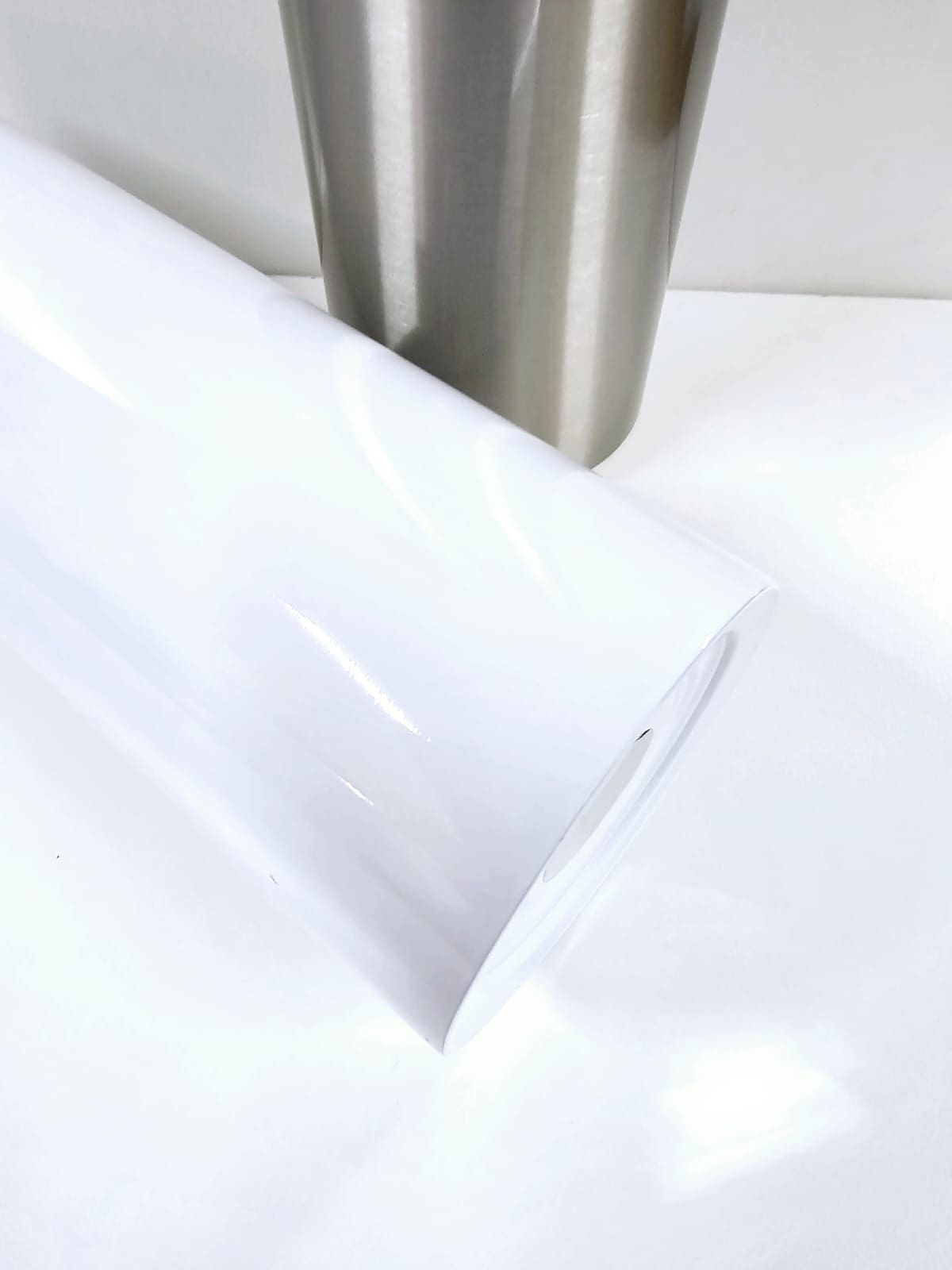 20oz Fat Bottom Flat Sublimation Blanks : 20oz Straight Flat Edge Bottom Tumbler (White & Silver)