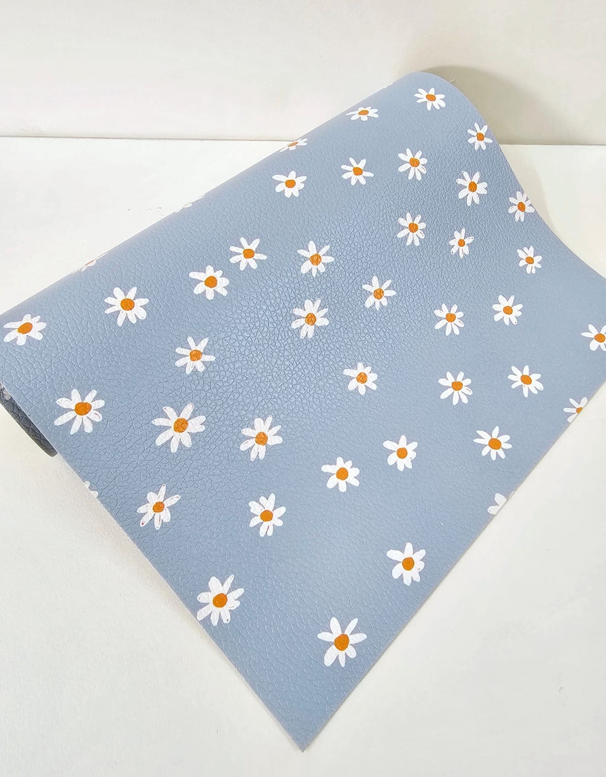 Daisy Me Pretty3 Faux Leather : 1 Piece Daisy Me Pretty (DA1)